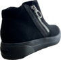 Munro Women's Viera in Black Snake Combo