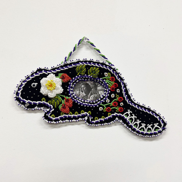 Beaded Beaver Frame - Strawberries