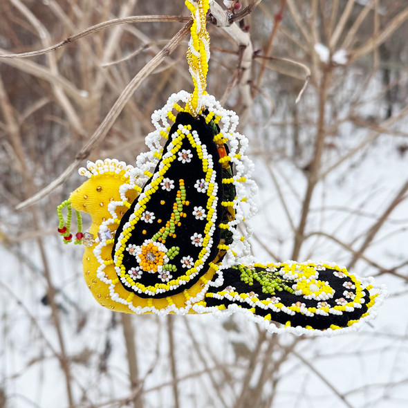 Tuscarora Beaded Bird - Yellow 1 with Keepsake Box