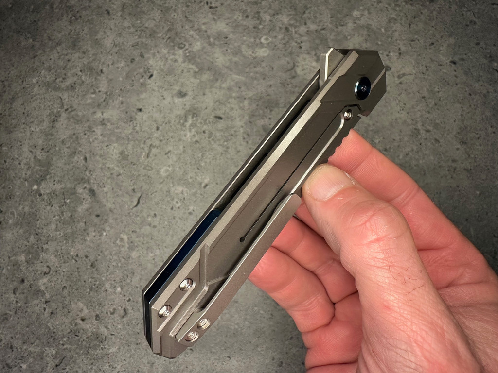 Meanstreak 3.3" Frame Lock (8" Overall) - SKU: SBKF09-BL
