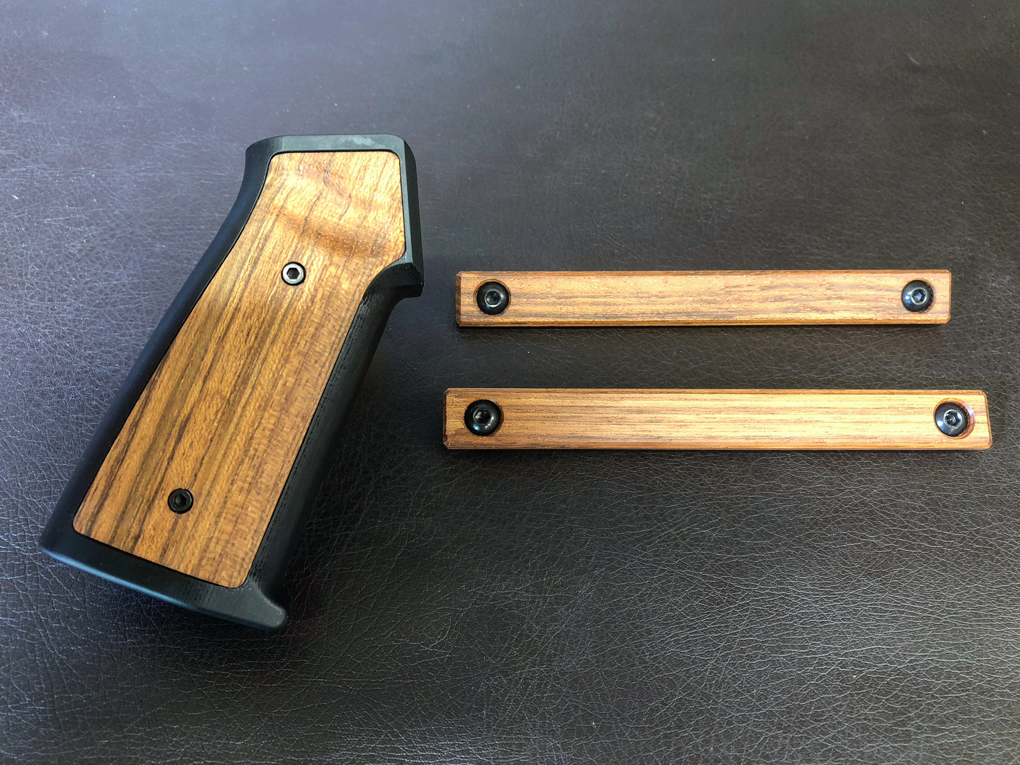 Aluminum/Wood AR Grip & MLOK Handguard Panels Brazilian Cherry