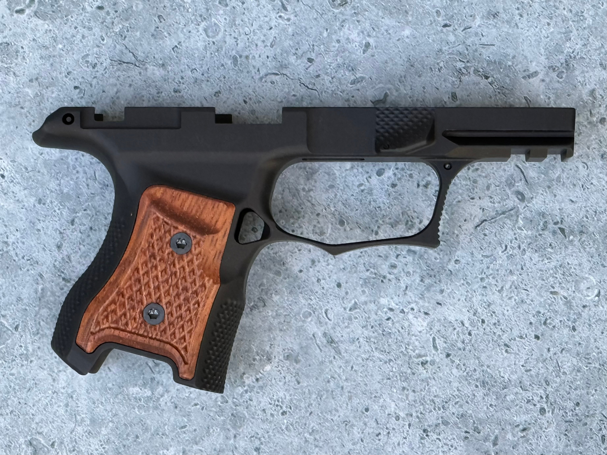 SBGM15-G3. Sharps Bros grip module for the P365 - black anodize