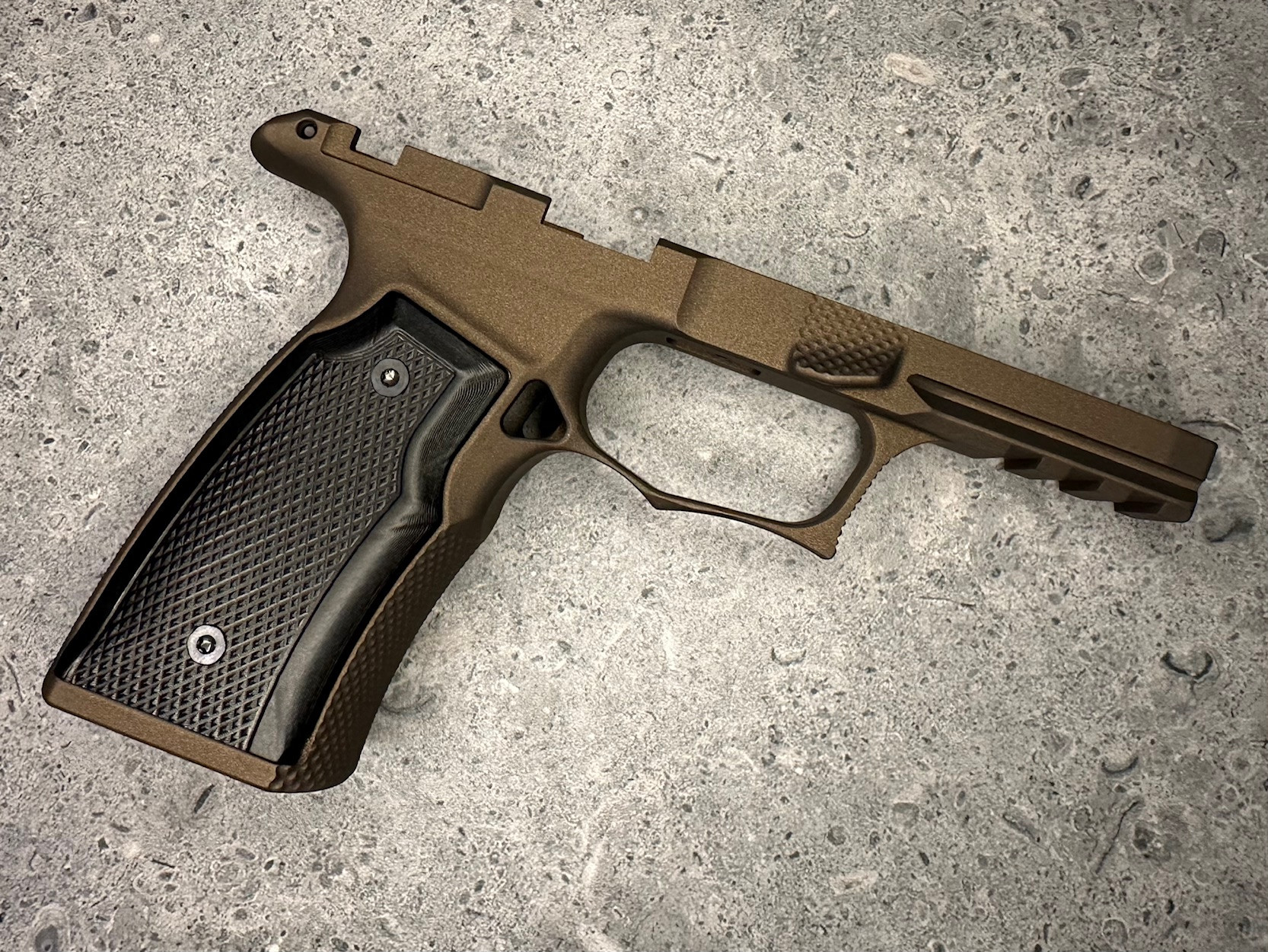 SBGM20-G2. Sharps Bros grip module for the P365 XMacro - Bronze w