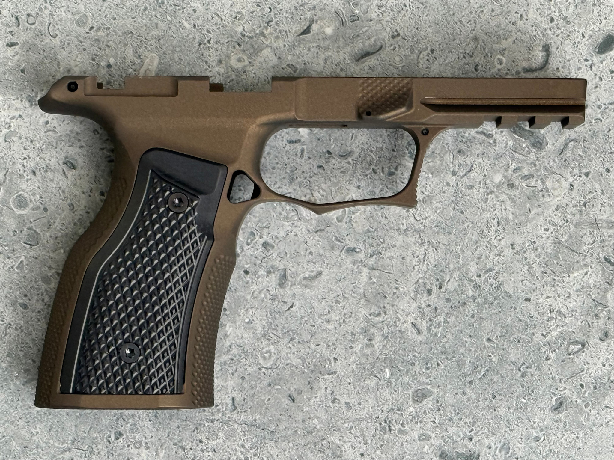 SBGM07-G3-BRZ. Sharps Bros grip module for the P365 XMacro