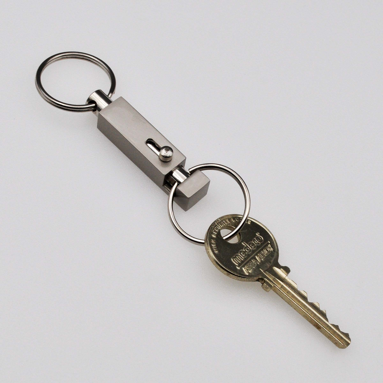 TEHAUX 10pcs Split Spring Buckle Flat Keychain Clip Keyring Ring DIY  Keychain Ring Gold Key Rings Snap Clasp Hook Buckles Metal Keychain Key  Rings in