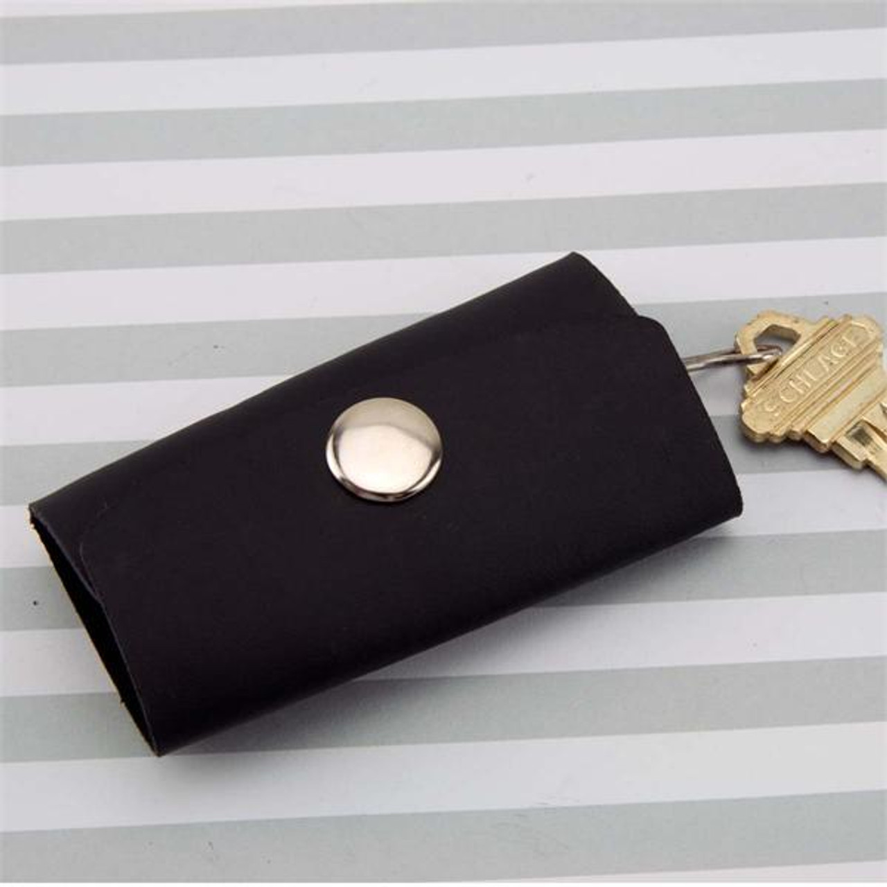 Leather Key Holder With Pull Strap Keychain Key Pouch 