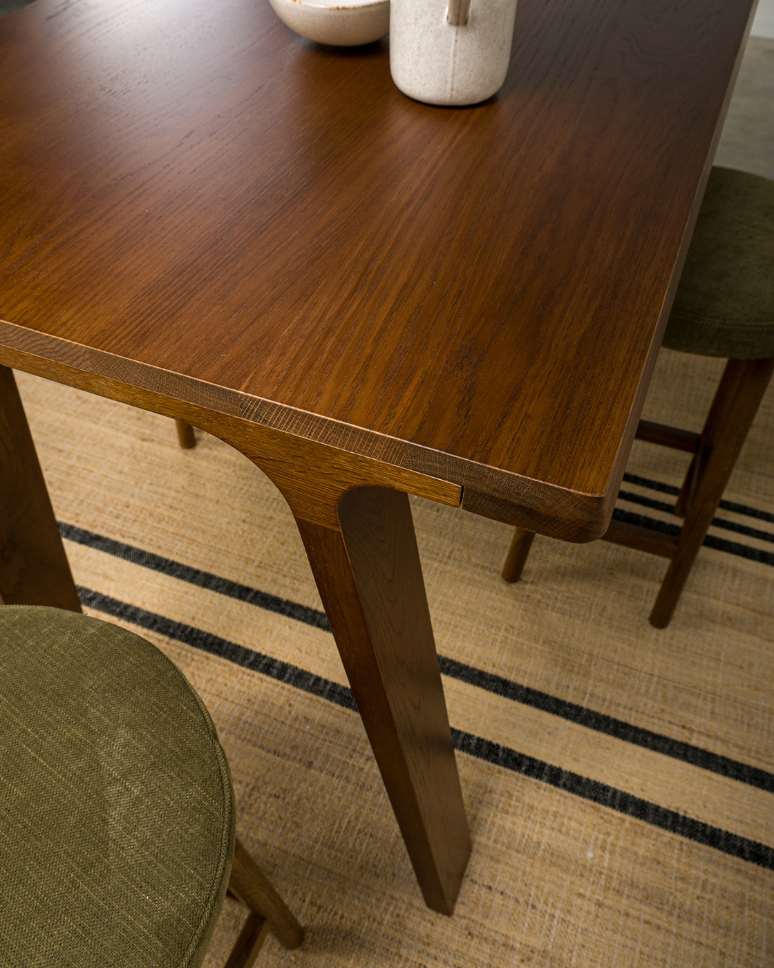 Harrison Bar Leaner - 180X80Cm 90H, Dark Oak