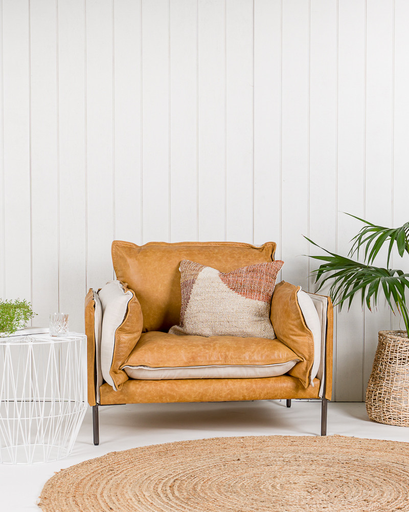 Emmett Armchair - Rum