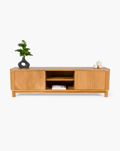 Reid Entertainment Unit