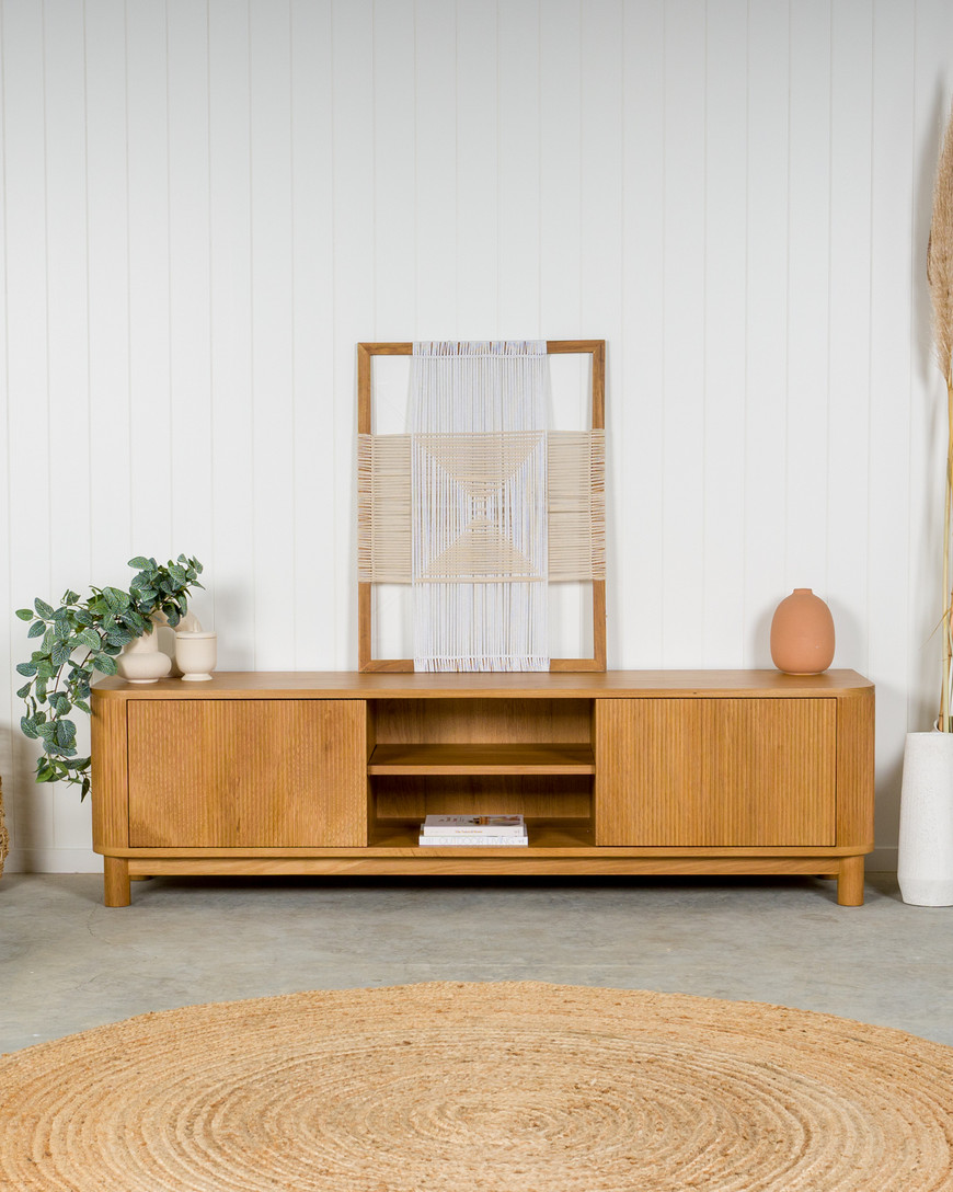 Reid Entertainment Unit