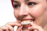 How much does it cost to replace a missing tooth?