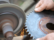 Signs Your Circular Saw Blade Needs Sharpening (And How to Fix It)