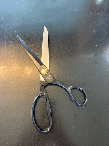 Matte Black 9.5" Fabric Shears