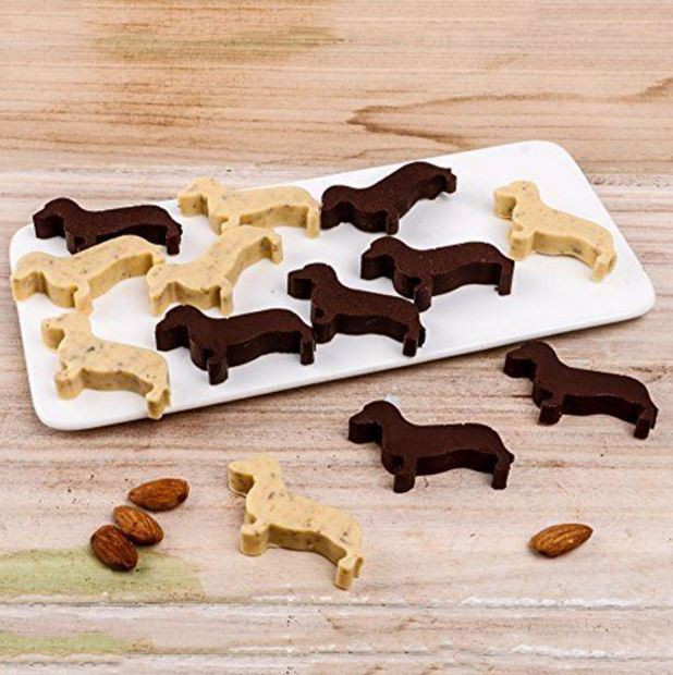 PetMyWiener.com Dachshund Ice Cube Tray - Thumbnail 4