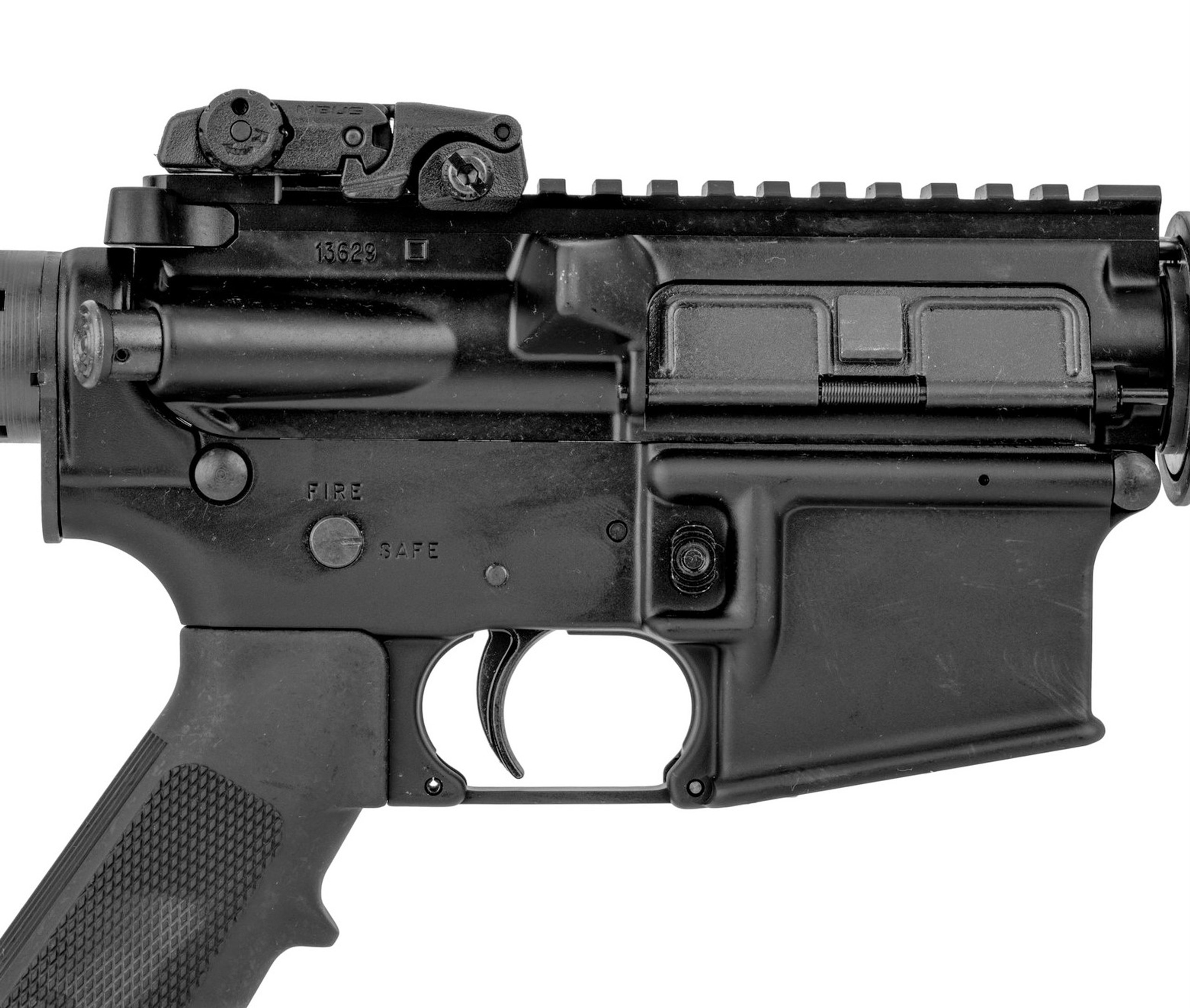 The Commando can be comfortably carried with its 11.5” barrel, yet be