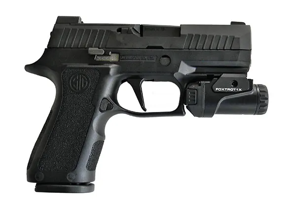 SIG SAUER シグザウワー FOXTROT1X ブラック Sig Sauer Foxtrot1X Weaponlight - 450 Lumen - SOF12001 || For Sale