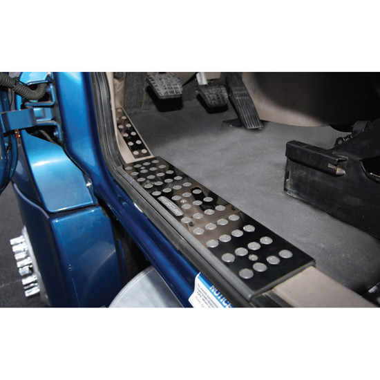 Turnpike Truck Trim Stainless Steel Foot Rest Upper Trim For Freightliner Cascadia 113, 125