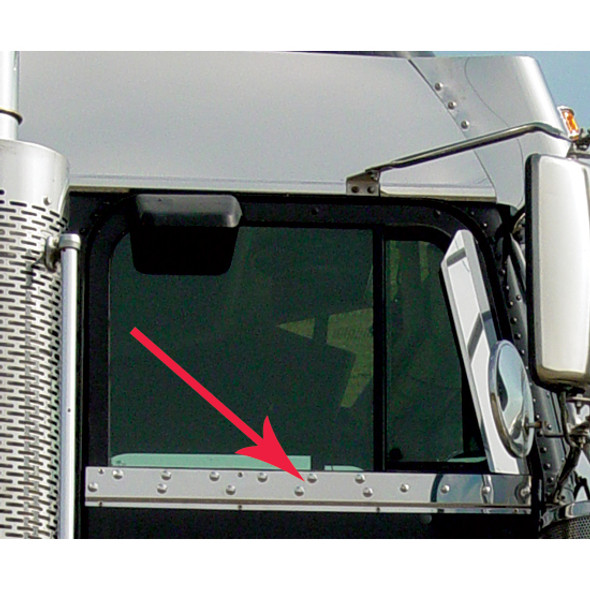 Under Window Trim With Cab Mounted Mirrors For Freightliner