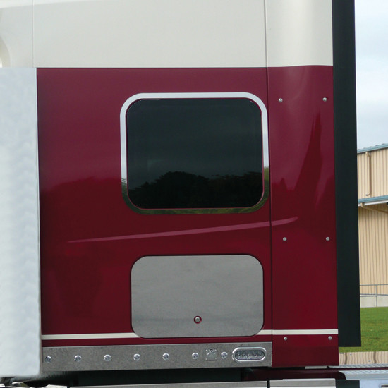 Sleeper Window Surround Trims for International LoneStar and ProStar