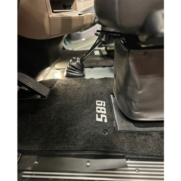 Black & White Embroidered 589 Carpet Floor Mats For Peterbilt 589