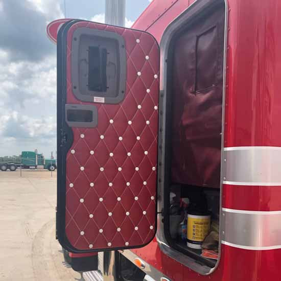 Ez Pete Sleeper Door Cover With Grey Back Panel, Sapphire Blue Buttons And King Blue Single Stitch Thread For Peterbilt 389