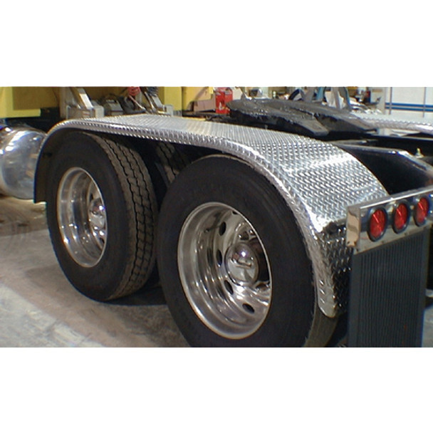 Merritt Aluminum Diamond Plated Full Fender, 105 Inch