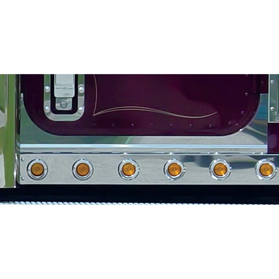 Stainless Steel Under Door Panel Trim For International 9900I, 9900Ix With Sleepers
