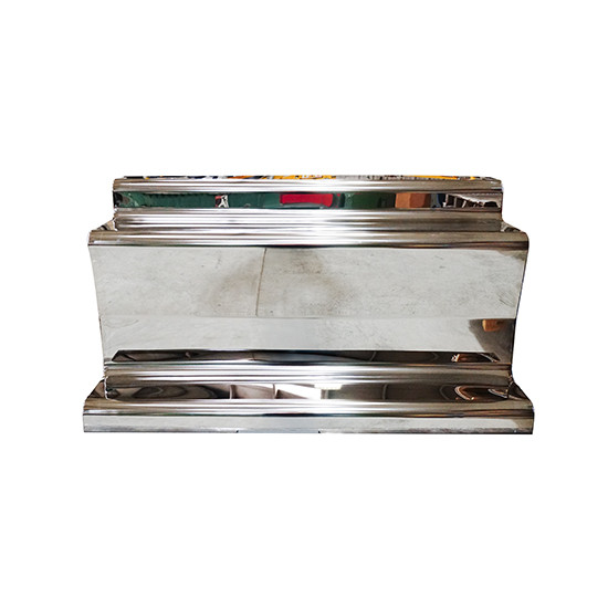 Chrome Shop Mafia Stainless Steel Step Box Cover With Built In Roller System For Peterbilt 589