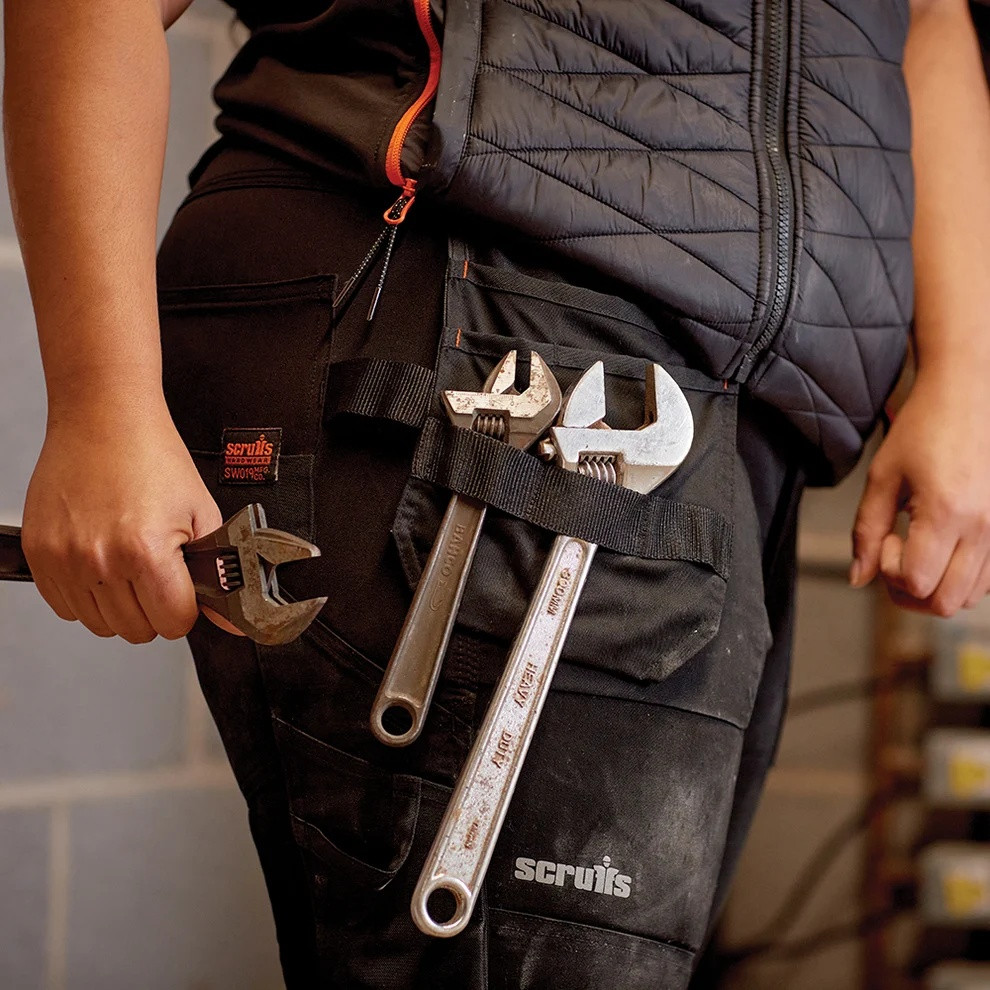 Scruffs Womens Trade Flex Holster Trousers close-up worn with holster tools