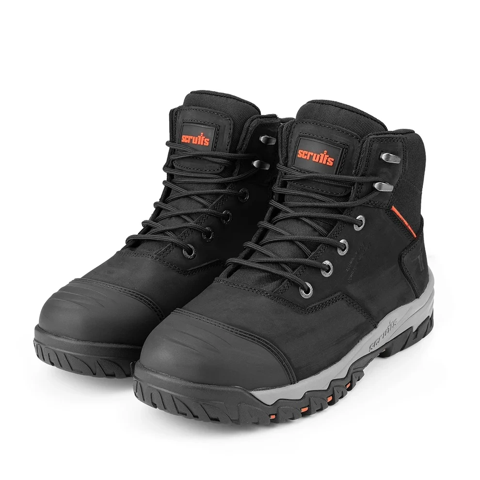 Scruffs Thornfield Safety Boots ÃƒÂ¢Ã¢â€šÂ¬Ã¢â‚¬Å“ pair of black boots in angled product view