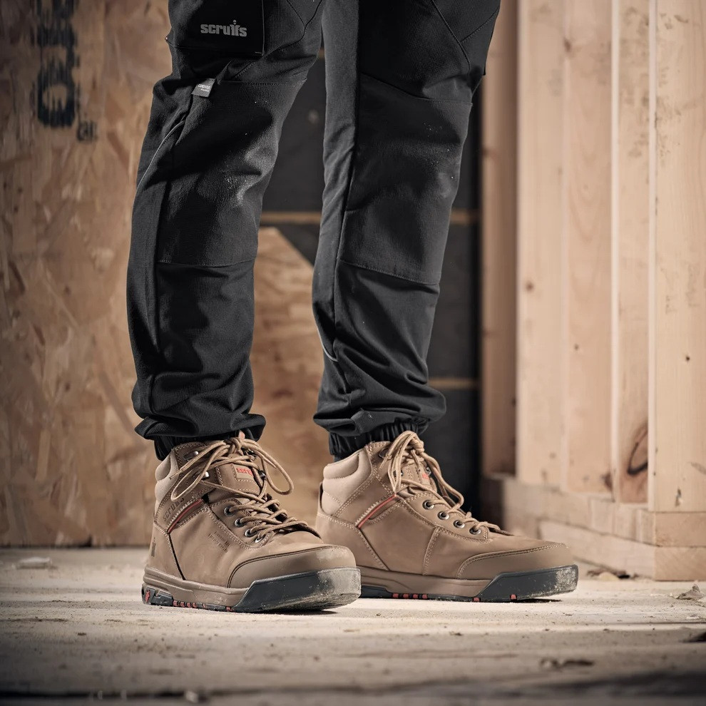 Scruffs Switchback 3 Safety Boot Stone Ã¢â‚¬â€œ stone safety boots worn standing indoors on site