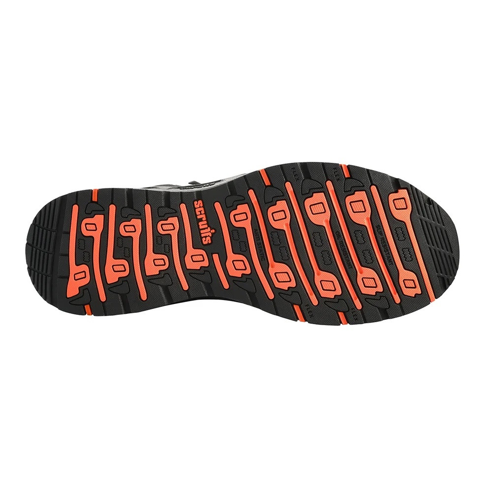 Scruffs Coldwell Lightweight Safety Boot Ã¢â‚¬â€œ close-up of black and orange tread outsole