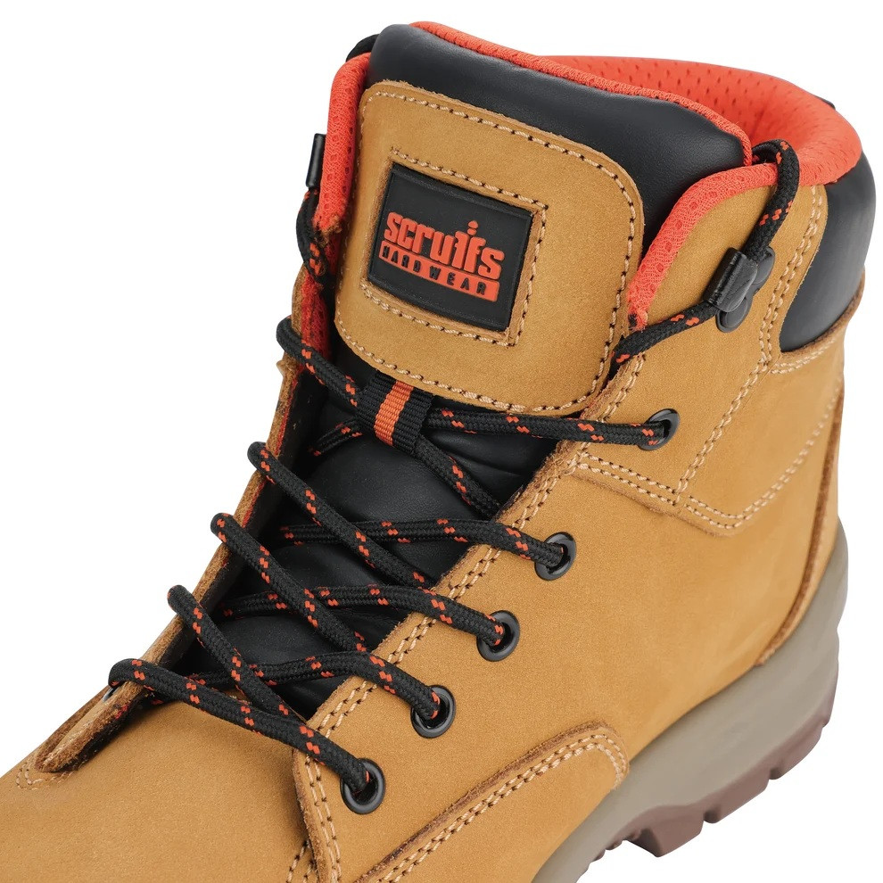 Scruffs Stratton Safety Boots ÃƒÂ¢Ã¢â€šÂ¬Ã¢â‚¬Å“ close-up of padded tongue, laces and Scruffs logo