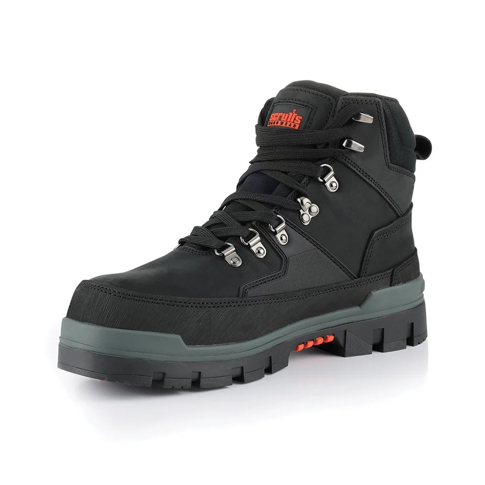 Scruffs Rugged Safety Boots Ã¢â‚¬â€œ single boot in angled front view