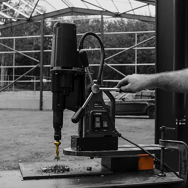 HMT S50 Steelbor Magnetic Drill Machine with Stakit Case – HMT magnetic drilling machine shown from front or three-quarter angle