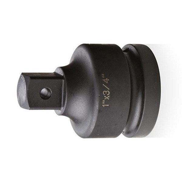 Heavy-duty impact adaptor with square drive and retaining groove