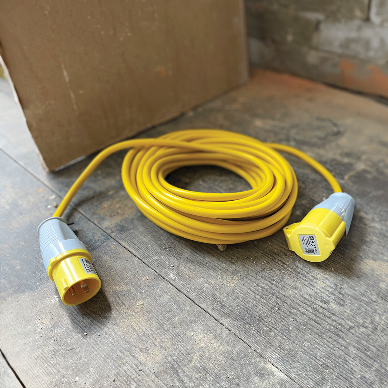Defender Extension Lead Yellow 2.5mm2 16A 14m 110V