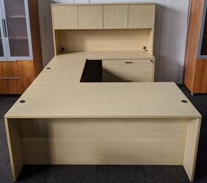 AM-Series 71" U-Shape Desk with Hutch (Customize) AM-Series 71" U-Shape Desk with Hutch (Customize)