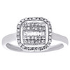 Bague droite en or blanc 10 carats avec halo de diamants ronds et baguettes 1/3 ct.