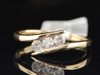 LADIES YELLOW GOLD .25C DIAMOND 3 STONE WEDDING BAND