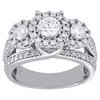 anello di fidanzamento con triplo alone in oro bianco 14k con 3 pietre e diamanti solitari da 1,50 ct.
