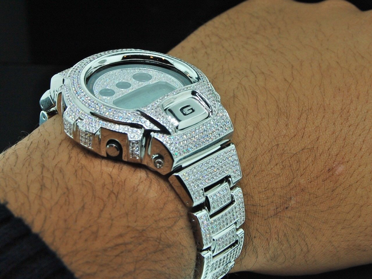 G-SHOCK/G SHOCK WHITE 10C HANDSET SIMULATED DIAMOND CUSTOM BEZEL