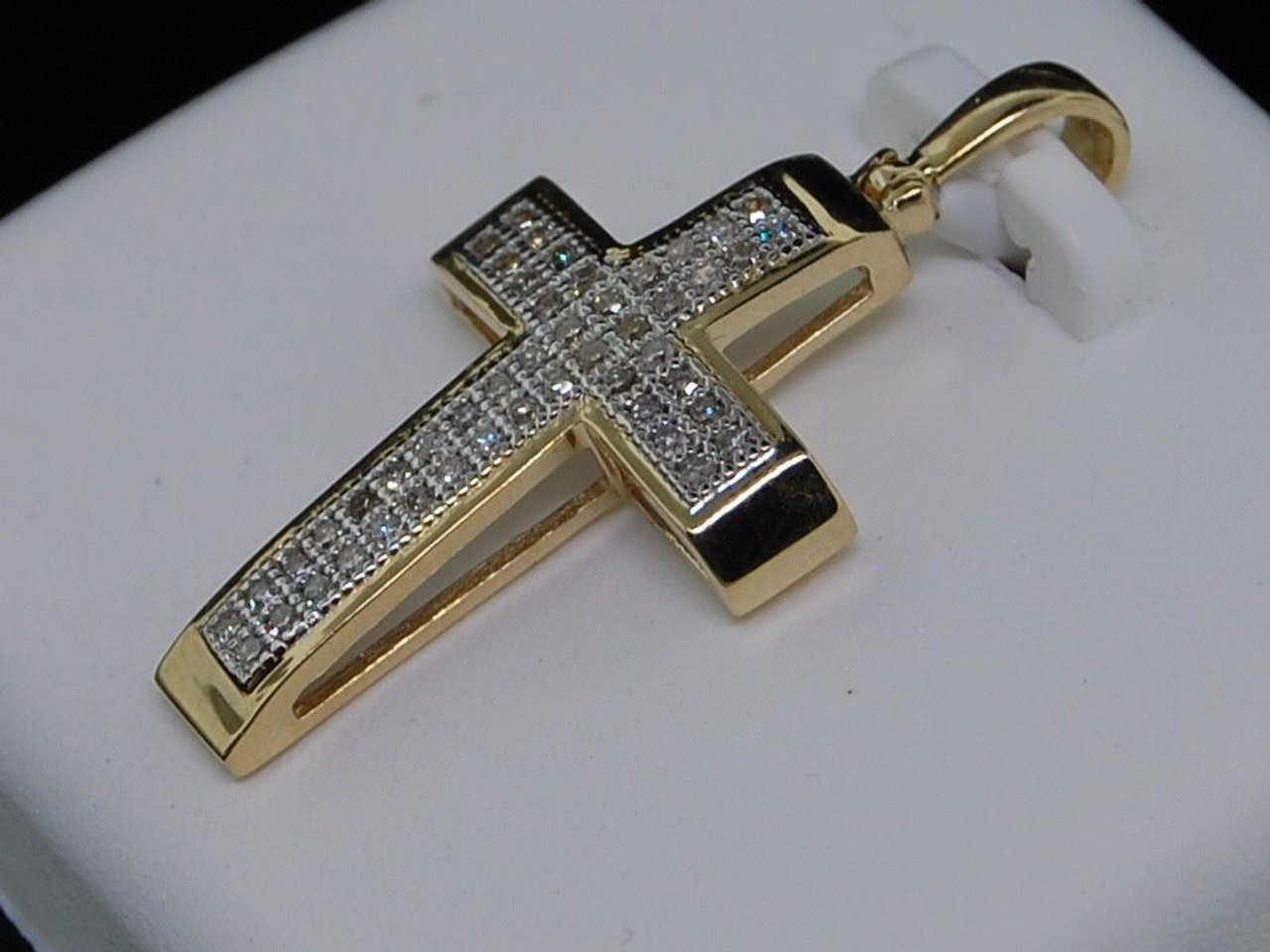 Amazon.com: Takar Solid 10k Gold Cross Pendant For Women and Men. Gold Cross  Charm, Real Gold Christian Crosses Charms, Religious Gold Jewelry Available  In Rose Gold, Yellow Gold, and White Gold Made