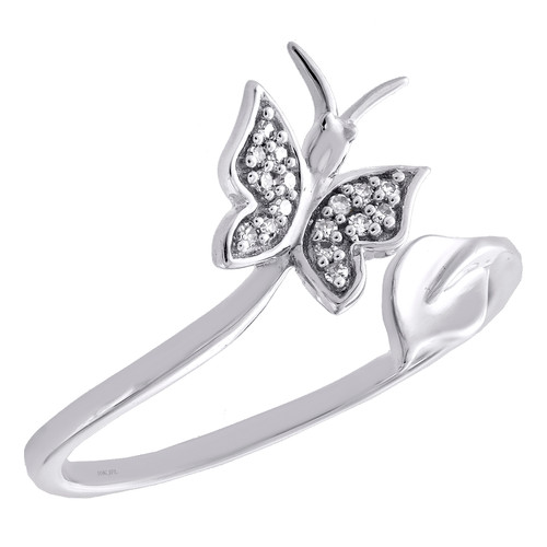 bague main droite pour femme en or blanc 10 carats avec diamant papillon + contour de feuille 0,20 ct.