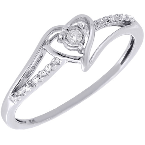 Anello con diamante a forma di cuore. Fascia di fidanzamento solitario in argento sterling 925 da 0,02 ctw