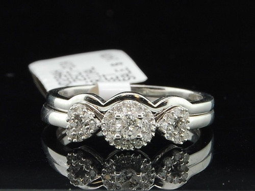 Set da sposa per fede nuziale con anello di fidanzamento da donna in oro bianco 10k con 3 pietre di diamanti