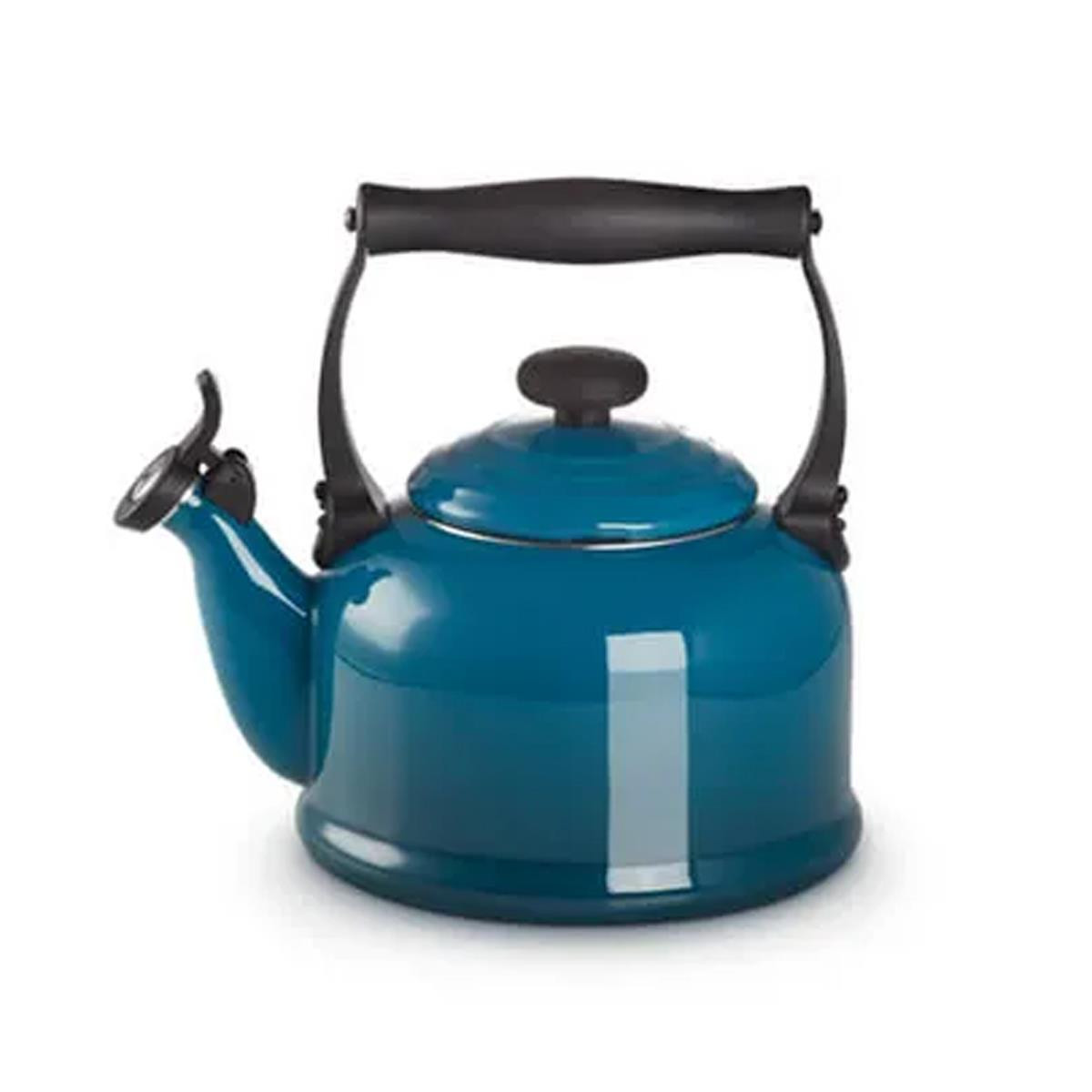 Le Creuset Traditional Kettle | Philip Morris & Son