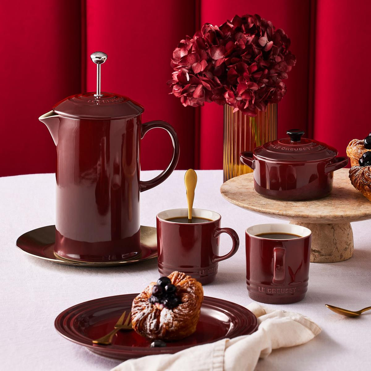 Le Creuset Cafetiere | Philip Morris & Son