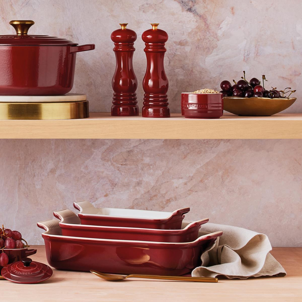 Le Creuset 32cm Stoneware Heritage Rectangular Dish | Philip