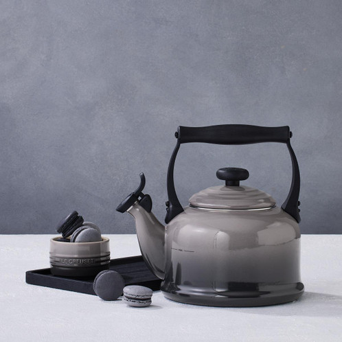 Le Creuset Traditional Kettle Flint